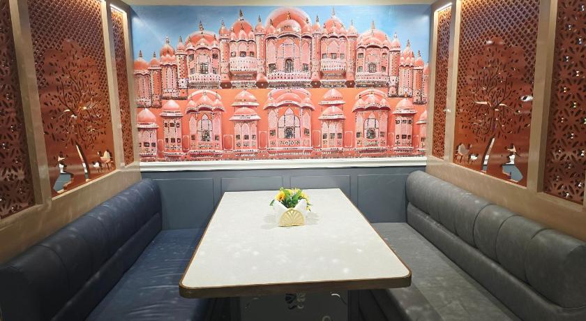Hotel Royal Ambience – Varanasi, VA