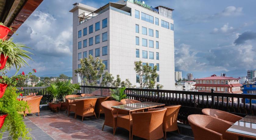 Evara Boutique Hotel - image 8