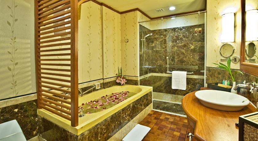 Image of Junior Suite Room 2
