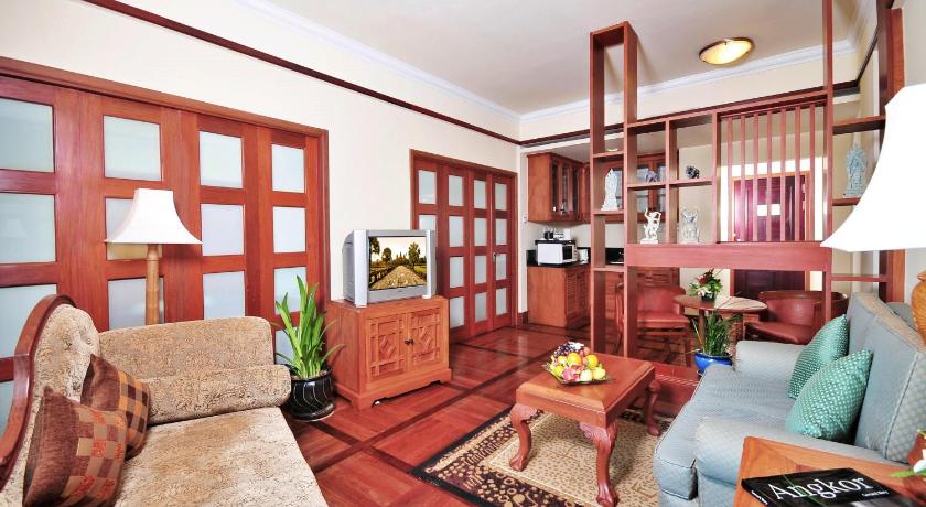 Image of Junior Suite Room 8