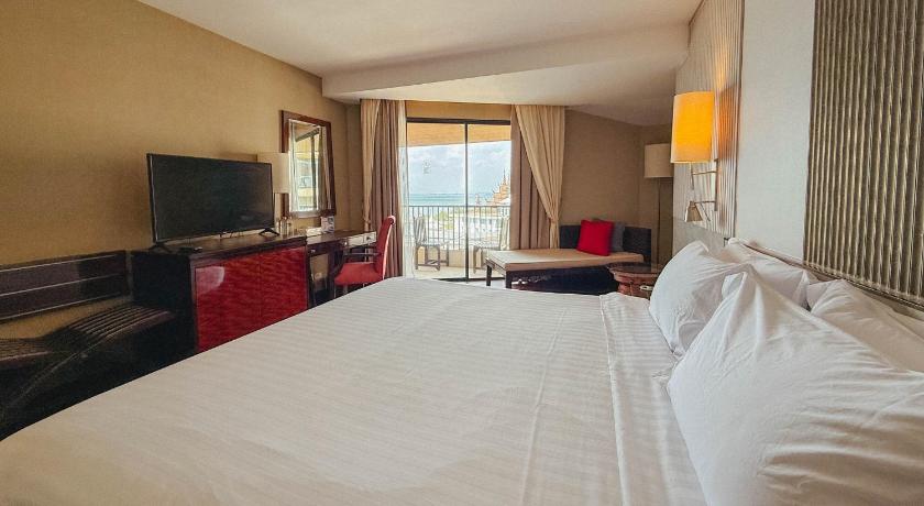 Image of Deluxe - Balcony 15