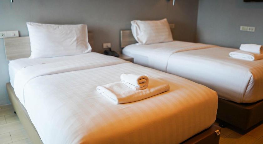 Image of Twin Room with Balcony 8