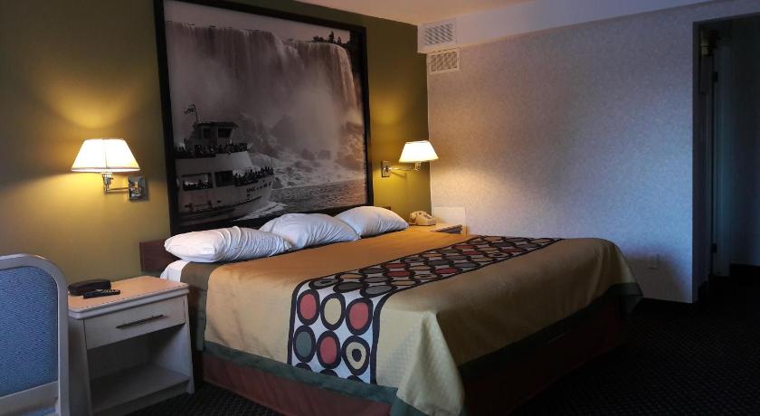 Super 8 By Wyndham Niagara Falls North