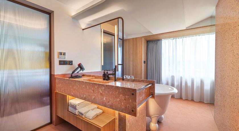 Image of Premier Room 1