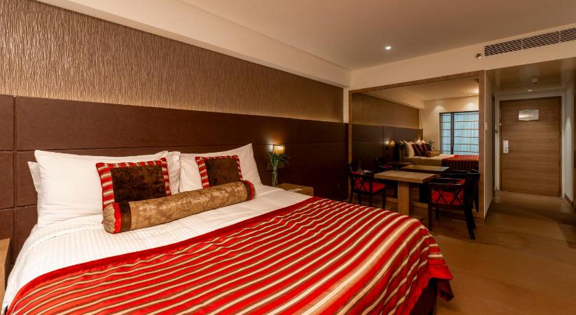 Image of Luxury Room 4
