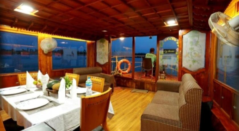 Mira's PMC Lakeshore Resort - image 8