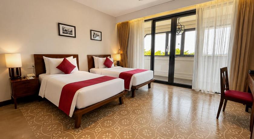 Image of Family Suite River View 10