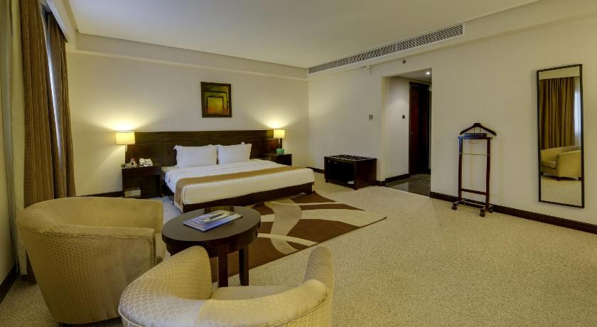 Image of Standard King Room 5