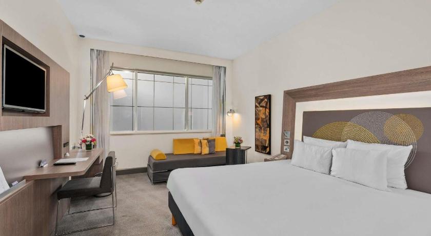 Image of Superior Family Room 3