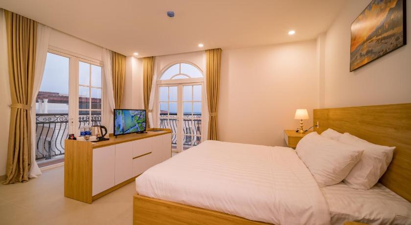 Phòng Deluxe Có Giường Cỡ King (Deluxe King Room)