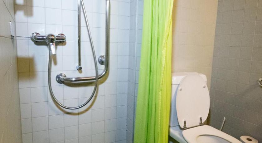 Image of Single Room with Shower 12