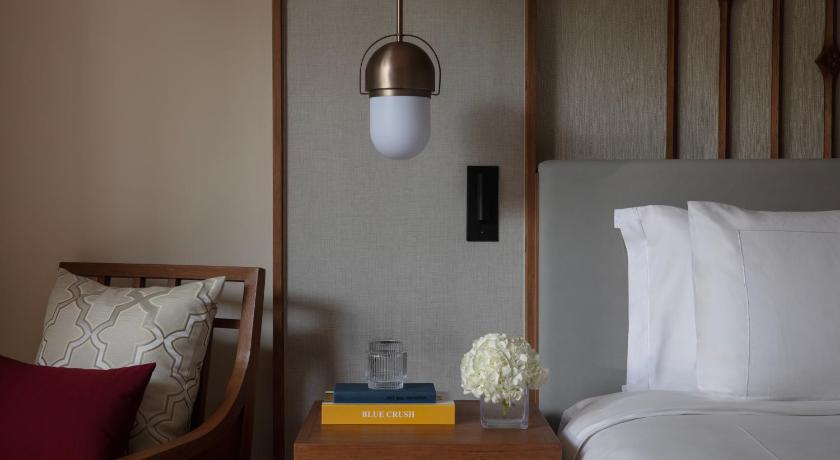 Image of Deluxe Pool Access Room 1