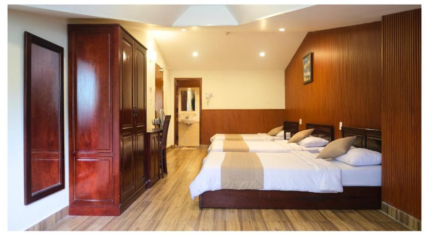 Image of Deluxe Family Room 4