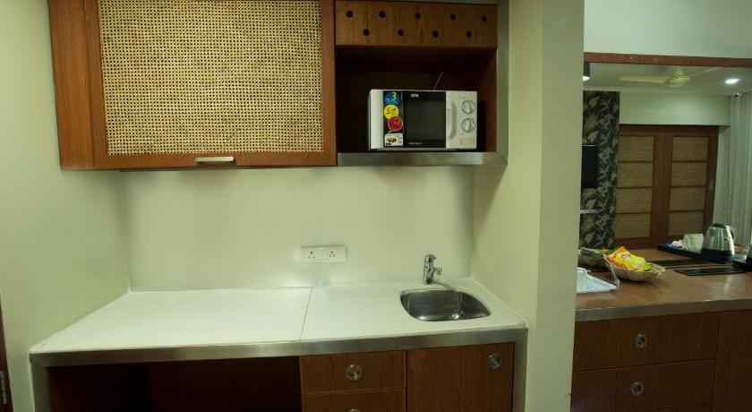 Image of Executive Suite 8