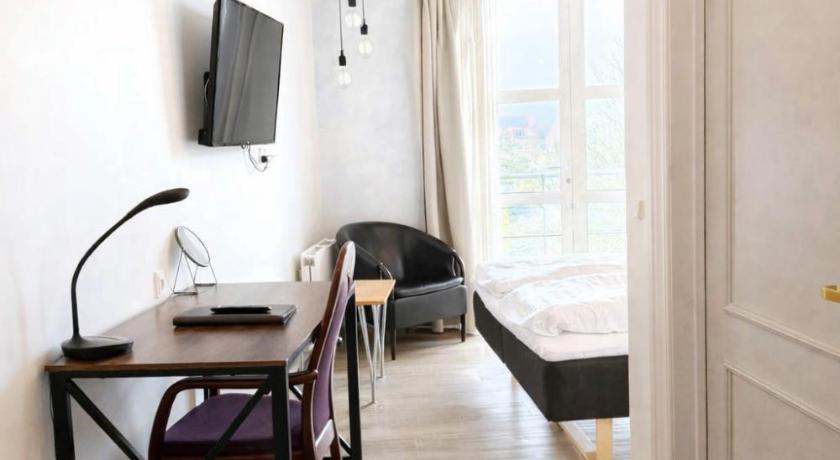 Image of Single Room 0