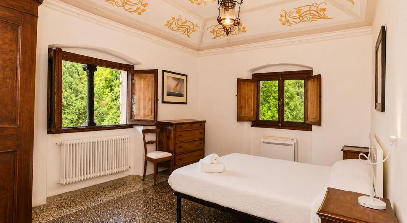 Xenia - 2 rooms apt at Villa Edoardo