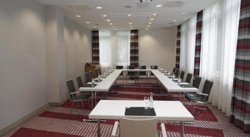 Holiday Inn Frankfurt Airport - Neu-Isenburg an IHG Hotel - image 34