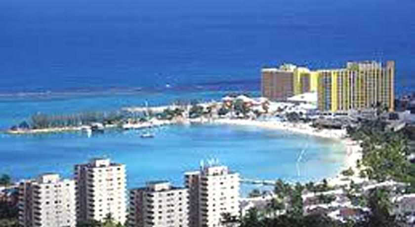 Turtle Beach Towers Apt 22 C - Ocho Rios — Hotel in Ocho Rios