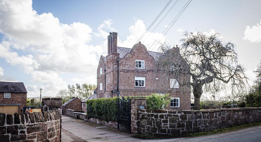 Stretton Lower hall - image 31