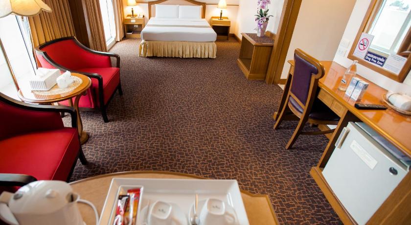 Hat Yai V.L. Hatyai Hotel 3-Star Hotel pool