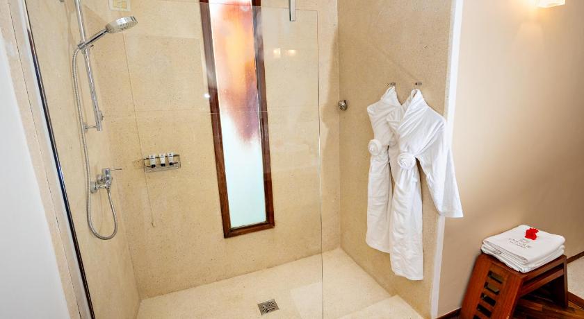 รูปของห้องสวีทเตียงแฝดพร้อมวิวทะเลบางส่วน (Partial Sea View Suite Twin) 17