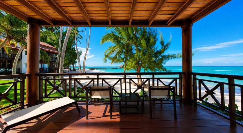 Image of Suite Junior frente al mar + Club Playa Premium 1