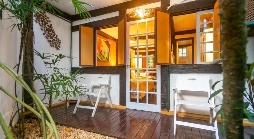 Image of Suite with Balcony 6