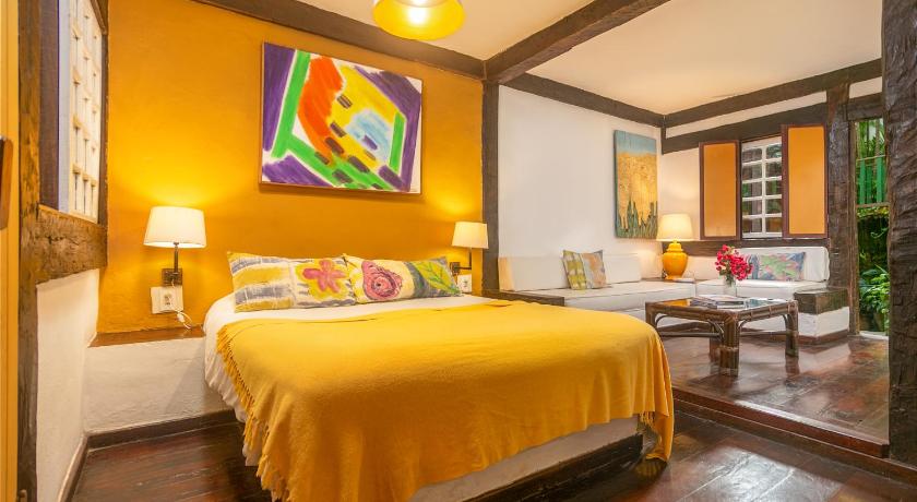 Image of Suite with Balcony 3