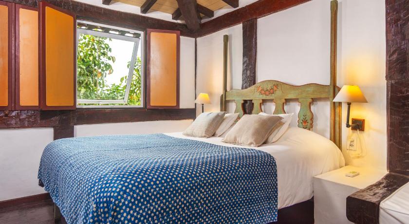 Image of Standard Suite 6