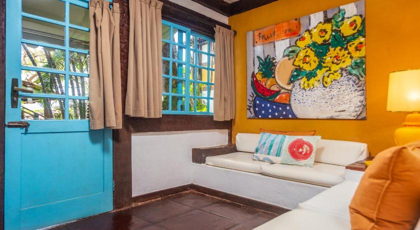 Image of Suite with Garden View 8