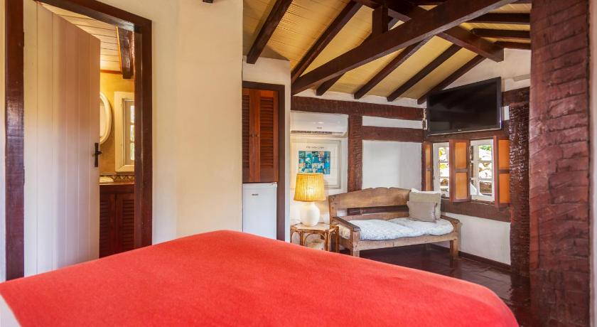 Image of Suite with Garden View 6