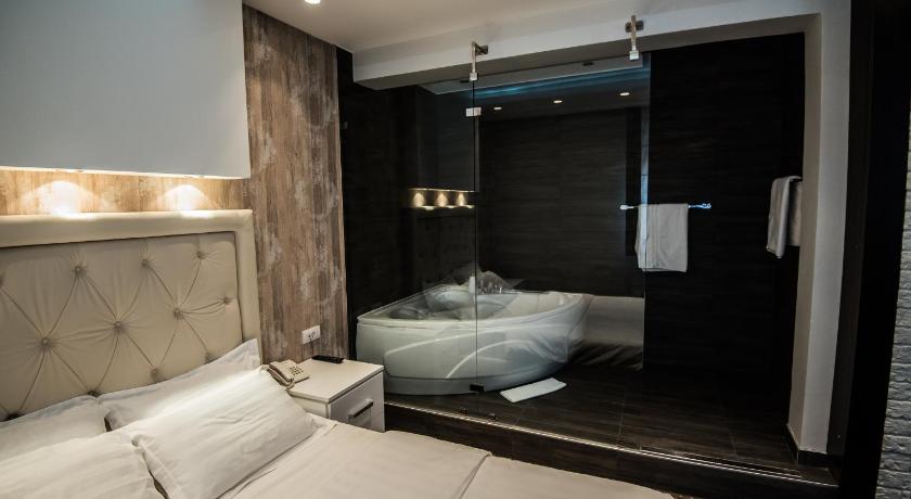 Kovačica Centrum Sobe Rooms Cacak 3-Star Hotel room