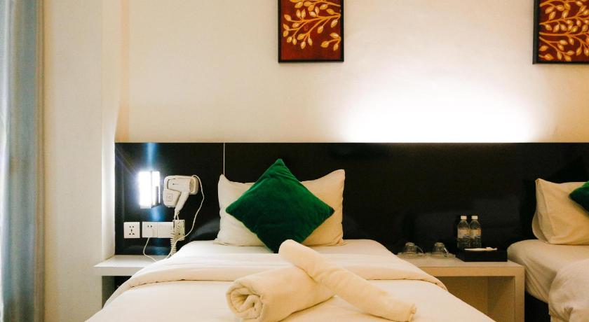 Image of Deluxe Twin Room 9