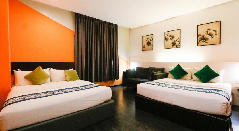 Image of Deluxe Family Room 0