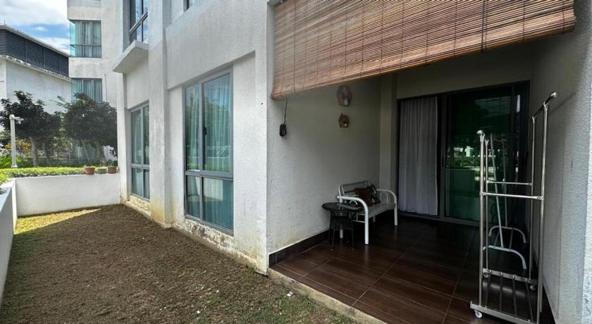 Image of Two-Bedroom Apartment 33