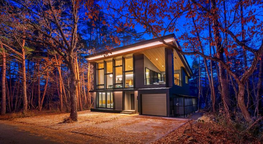 House of Hakuba by H of H