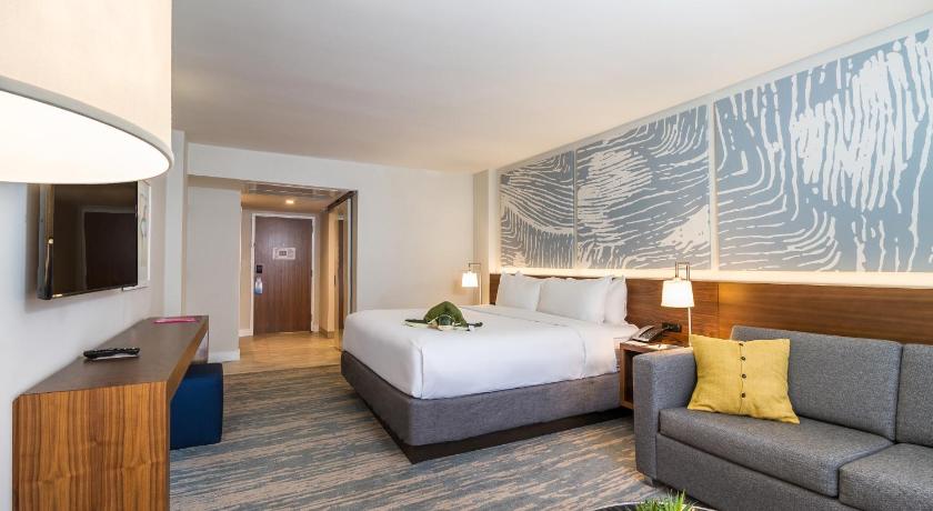 Image of Double or Twin Room with Partial Sea View 6