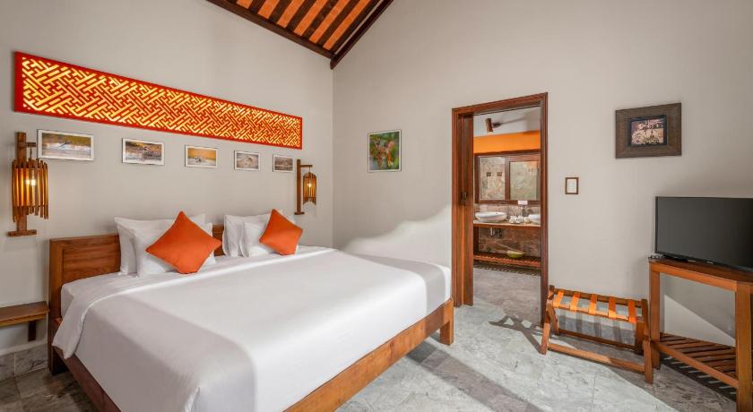 Image of Family Suite (3 Adults) 4