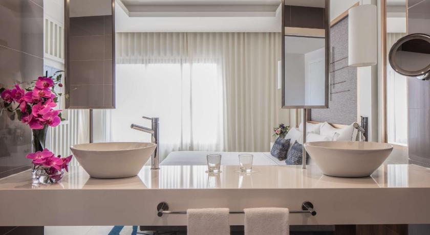 Image of Family Deluxe with Terrace 2