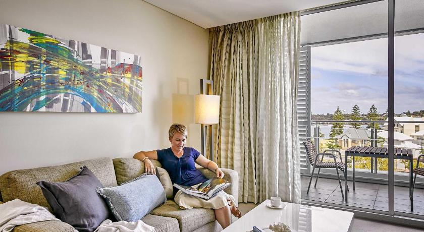 Image of One-Bedroom Standard Apartment 4