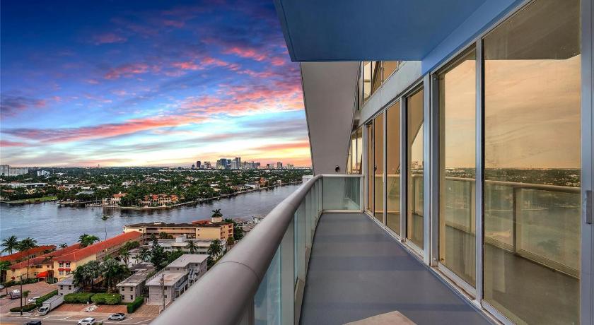 SuitesRUs At W Hotel Fort Lauderdale – Fort Lauderdale, FL