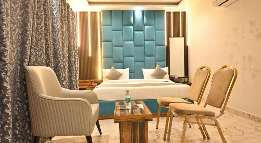 HOTEL PICASSO ROOMS & BANQUETS - image 8