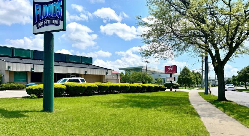 Highlander Inn Cleveland Beachwood Near I-480 - image 8