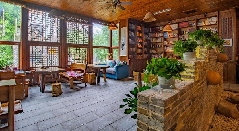 Zhangjiajie Cloudscape Courtyard Hotel-Vegan Available, Chinese Retro Style,Tea Culture Experience, 