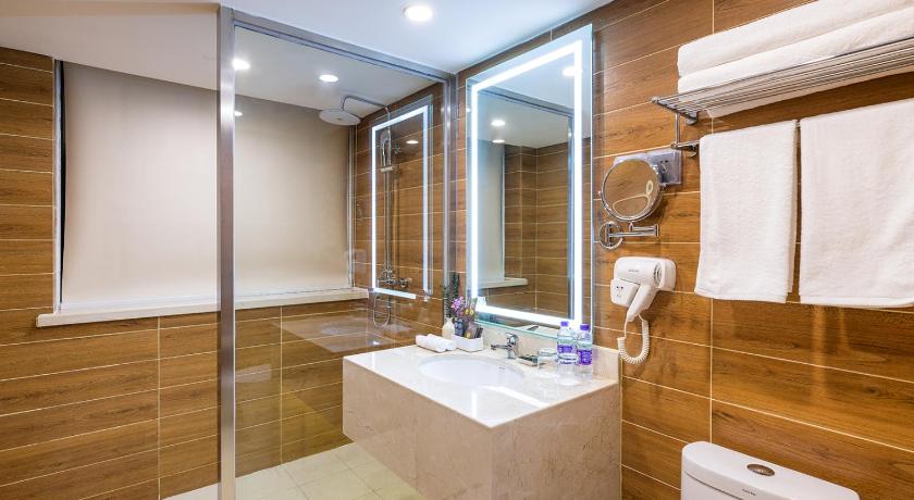 Image of Superior Suite 2