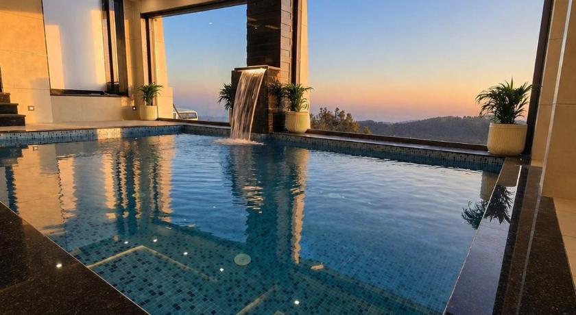 Hotel Barog Heights - image 2