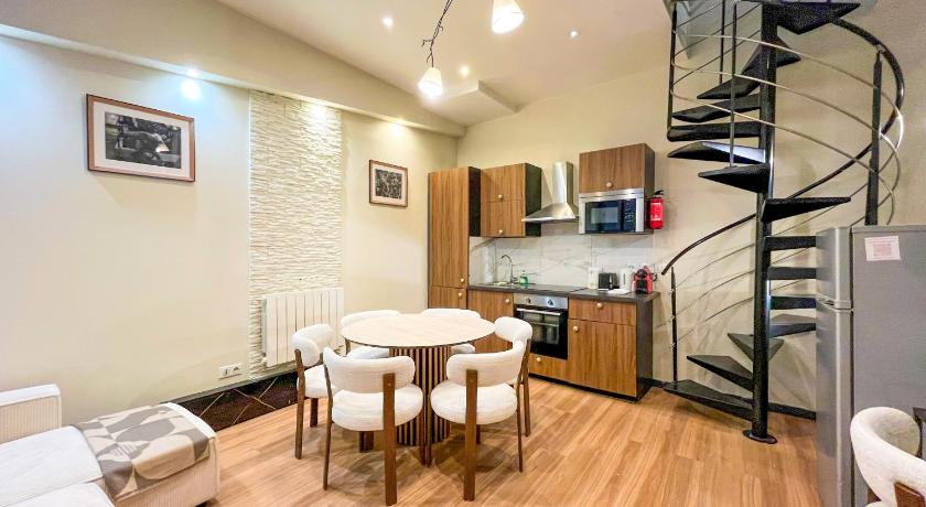 Image of Apartment 34