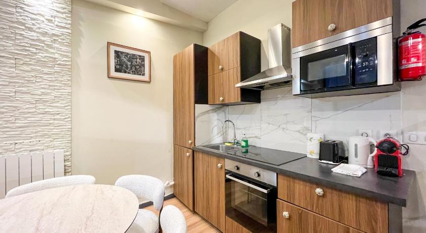 Image of Apartment 10