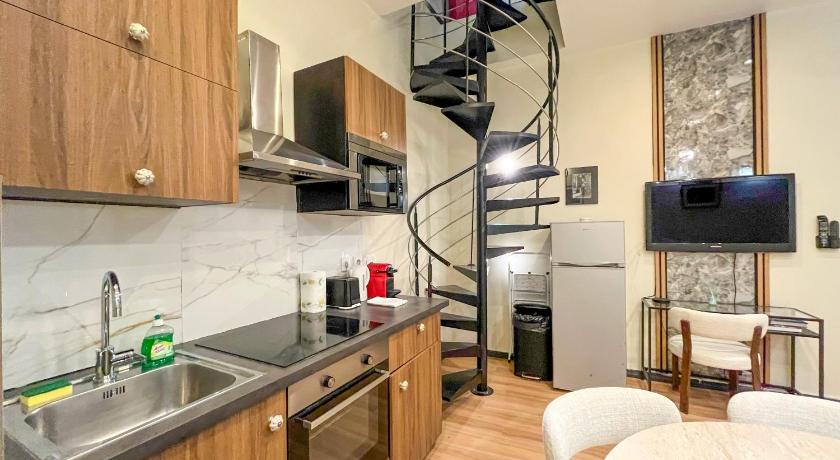 Image of Apartment 8