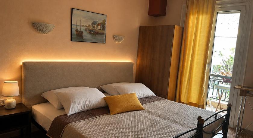 Retro Rooms